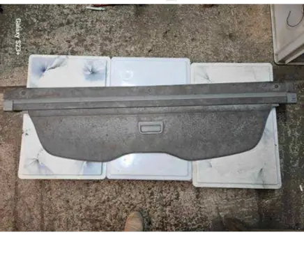 Volkswagen Touareg I Parcel shelf load cover 