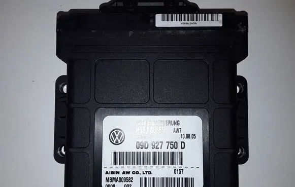 Volkswagen Touareg I Gearbox control unit/module 09D927750D