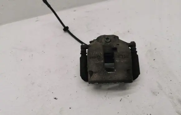 Mercedes-Benz C W204 Front brake caliper