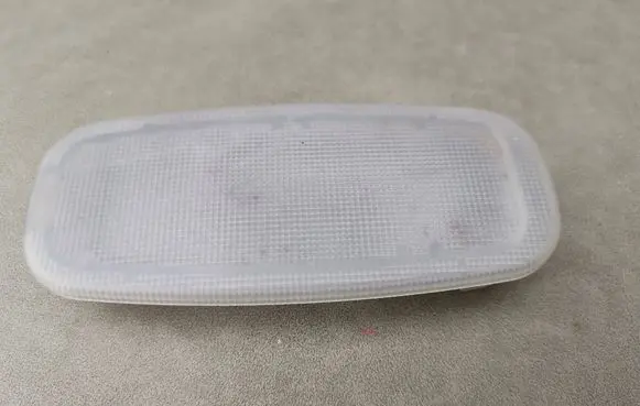 Mercedes-Benz E W210 Rear seat light 2028200401