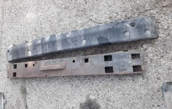 Ford Taurus Front bumper cross member
