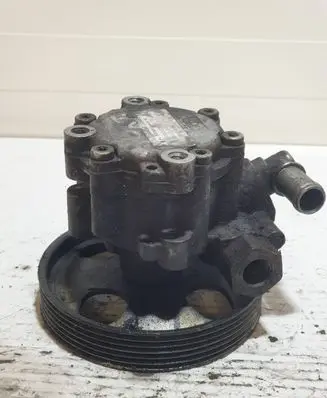 Peugeot 607 Power steering pump 9637000880