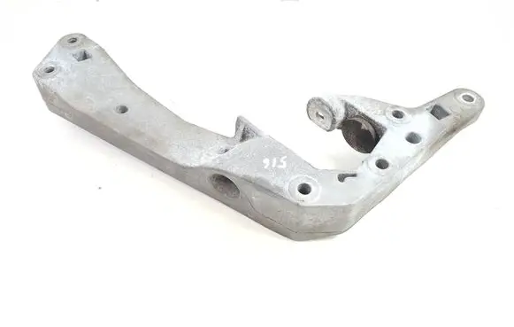 Gearbox mounting bracket