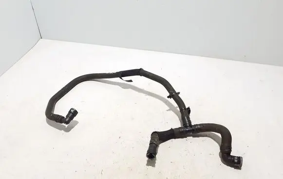 Engine coolant pipe/hose