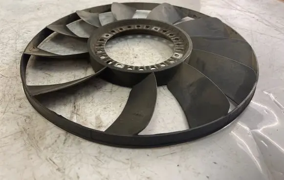 Volkswagen PASSAT B5.5 Fan impeller 058121301b
