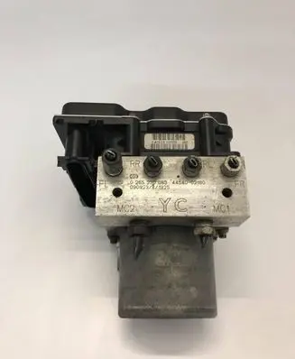 Toyota Auris 150 ABS Pump 0265230083 4454002180