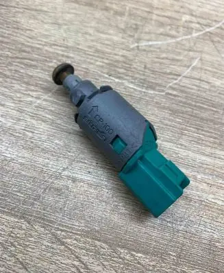 Renault Megane III Brake pedal sensor switch 8200168240B