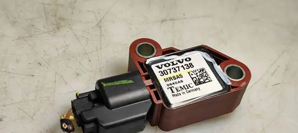 Volvo V50 Airbag deployment crash/impact sensor 30737138 8840A6 MRSA5