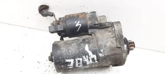 Volkswagen Golf IV Starter motor 3840