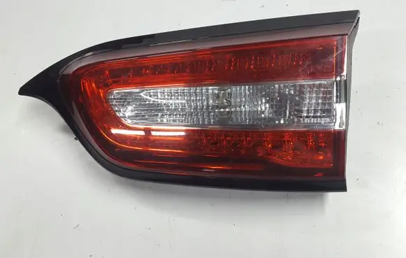 Tailgate rear/tail lights