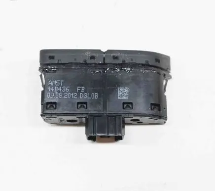 Ford Focus Other switches/knobs/shifts AM5T14B436FB