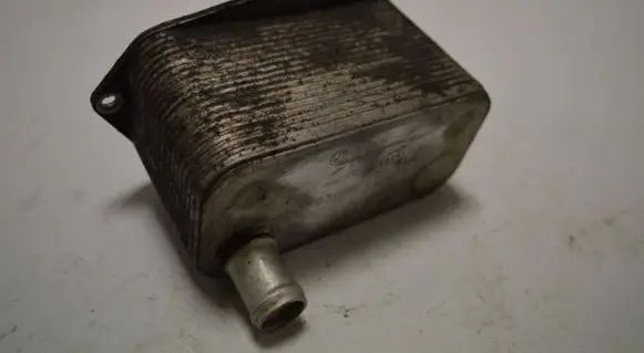 Engine oil radiator