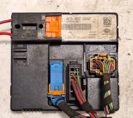 Audi A6 S6 C6 4F Comfort/convenience module 4F0910289F 5DK00876212 4F0907289F