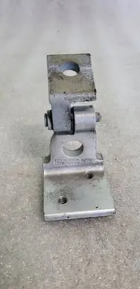 Audi A4 S4 B5 8D Rear door lower hinge 8D0833401A