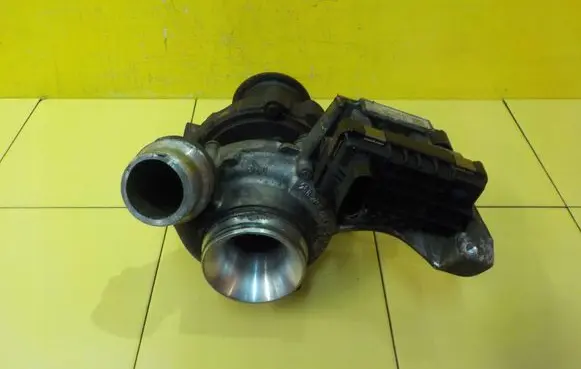 BMW X1 E84 Turbo 25820310FR N47D20C