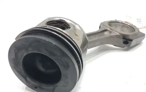 Opel Antara Piston with connecting rod 781611198
