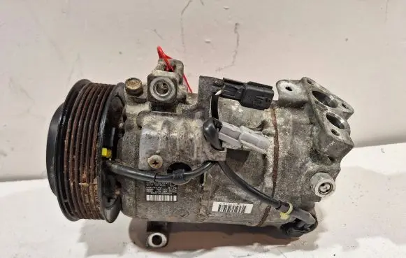 Renault Kadjar Air conditioning (A/C) compressor (pump) 926004EB0A