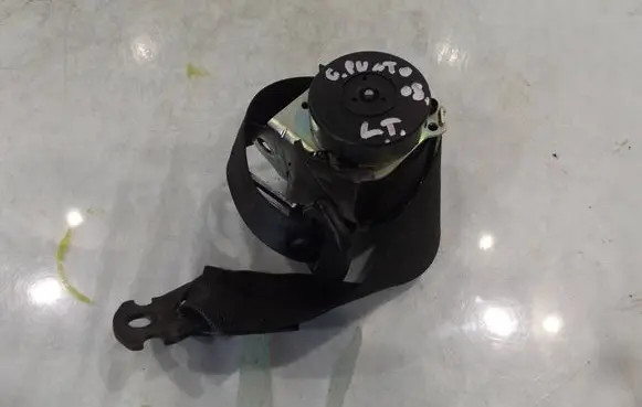 Fiat Grande Punto Rear seatbelt