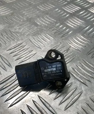 Volkswagen Caddy Air pressure sensor 0281002399 038906051B