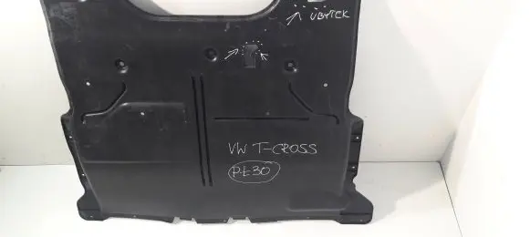Volkswagen Golf Sportsvan Engine splash shield/under tray 2Q0825236G