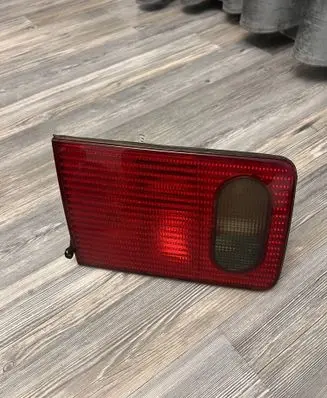 Audi A8 S8 D2 4D Tailgate rear/tail lights 4D0945093E 4D0945093
