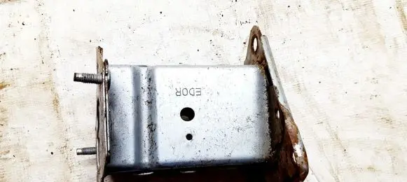 Nissan Note (E11) Front bumper mounting bracket