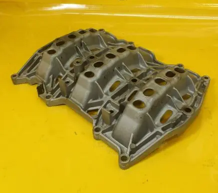 Jaguar XE Oil breather separator G4D36C800AD