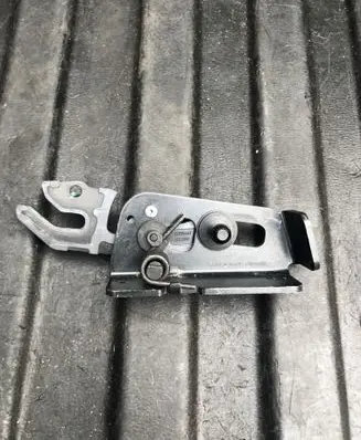 Mercedes-Benz E W238 Convertible roof lock/latch 120564002AS01 12056440 AES05RH