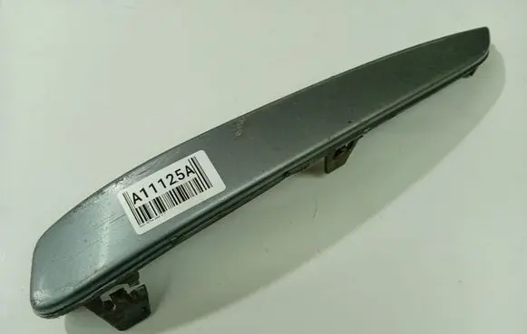 Opel Astra H Under headlight/headlamp trim 375768702