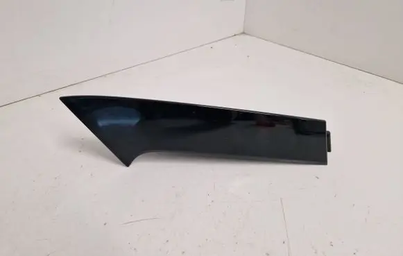 Nissan X-Trail T32 Rear/tail light trim molding 960324CE0A 96D324CE0A