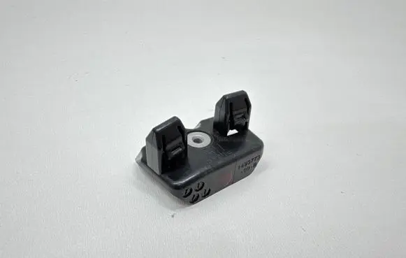Tesla Model Y Front bumper mounting bracket 1493773