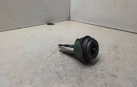 Renault Megane II Turbo system vacuum part 7043161