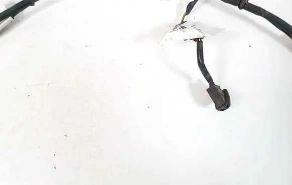 Ford Focus C-MAX Windshield washer spray nozzle 