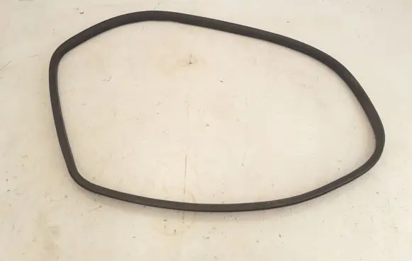 Volvo XC60 Rear door rubber seal (on body) 