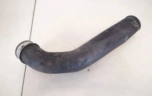 Intercooler hose/pipe