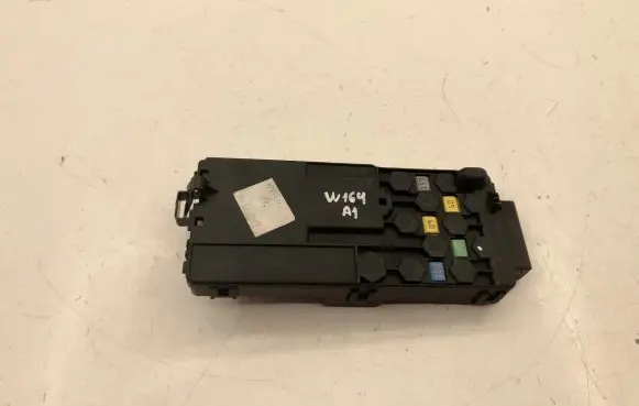Mercedes-Benz ML W164 Fuse box set A1645450201