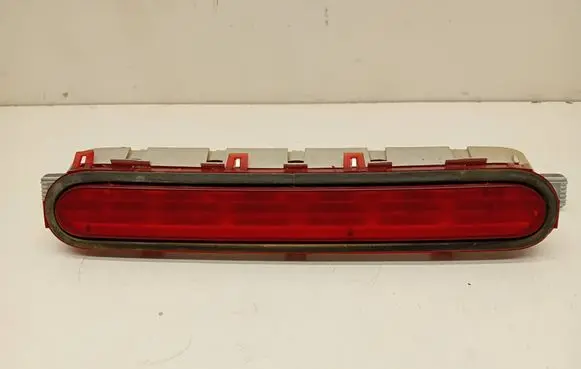 Toyota Corolla Verso AR10 Third/center stoplight 81570