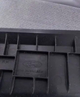 Ford Edge II (A) pillar trim FT4BR026AEW