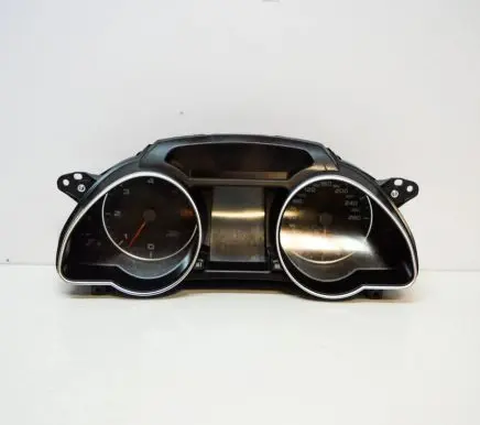 Audi A5 8T 8F Speedometer (instrument cluster) 8T0920931A
