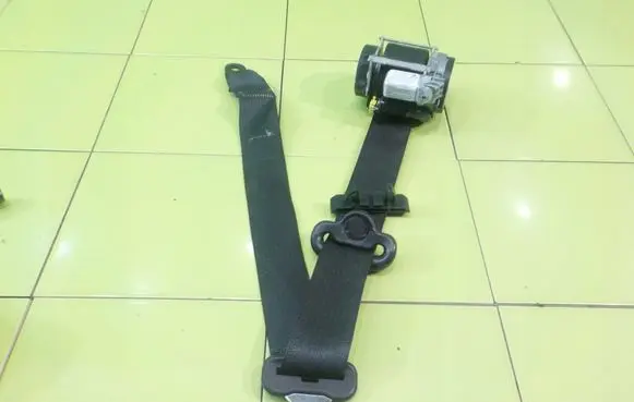 Dodge Journey Front seatbelt 609067701C BEZPIECZENSTWA