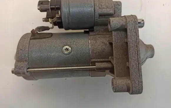 Citroen Berlingo Starter motor 9832577880