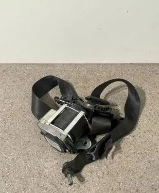 Land Rover Range Rover Evoque L538 Front seatbelt BJ32611B08AC 619093800