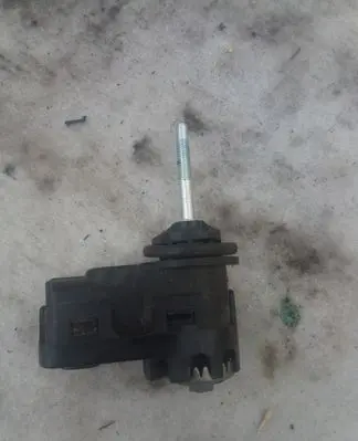 Hyundai Santa Fe Headlight level adjustment motor 