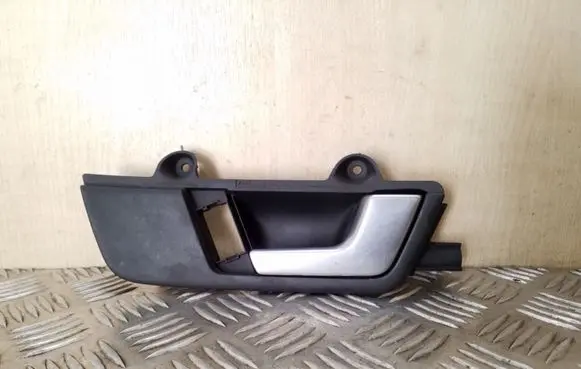 Audi A4 S4 B6 8E 8H Front door interior handle 8E2837020F