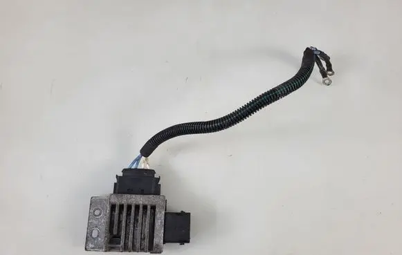 Opel Movano B Glow plug pre-heat relay 271203982R