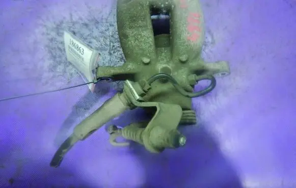 Skoda Superb B6 (3T) Rear brake caliper