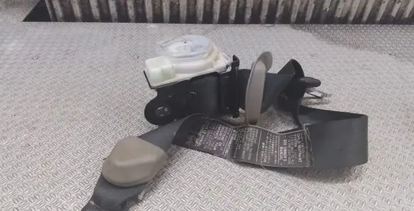 Mitsubishi Grandis Front seatbelt C7177E11