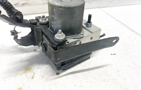 Toyota Avensis T250 ABS Pump 8954105100