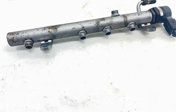 Mercedes-Benz CLS C219 Fuel main line pipe A6420700495
