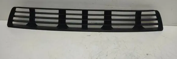 Audi A4 S4 B5 8D Front grill 8D0907683